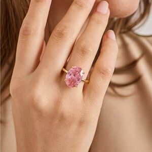 Elegant Pink Oval Gemstone Ring